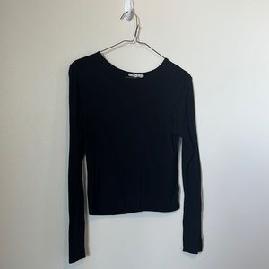 Basic Black Long-Sleeve